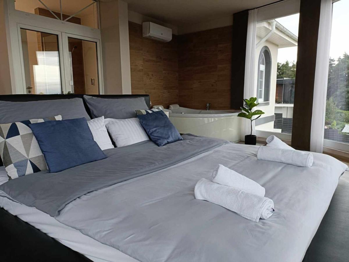 West Panorama Penthouse - Apartment With A Fantastic View Of The City 솜버트헤이 외부 사진