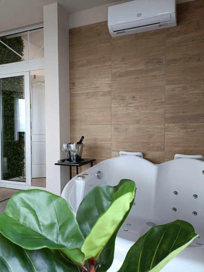 West Panorama Penthouse - Apartment With A Fantastic View Of The City 솜버트헤이 외부 사진