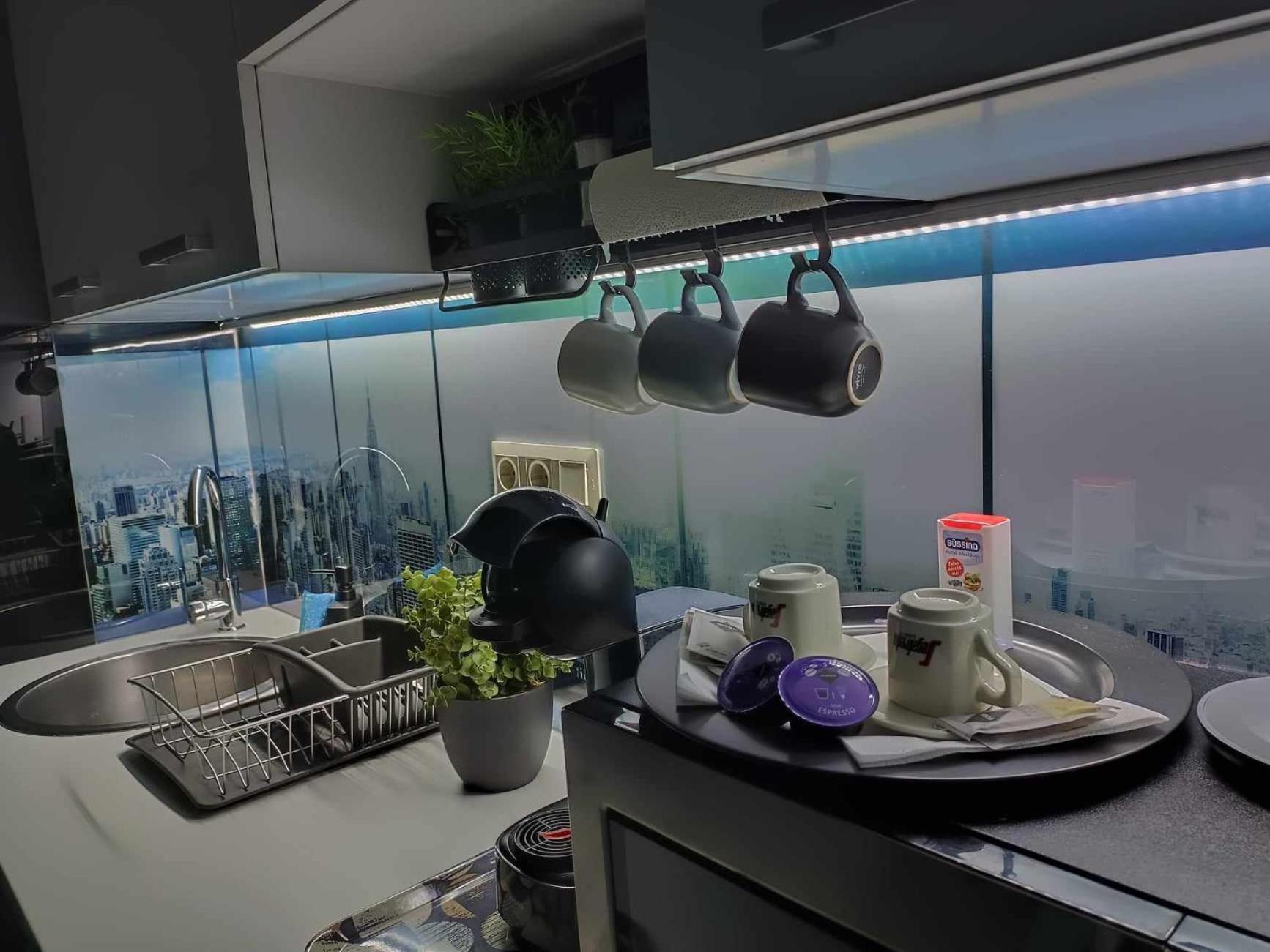 West Panorama Penthouse - Apartment With A Fantastic View Of The City 솜버트헤이 외부 사진